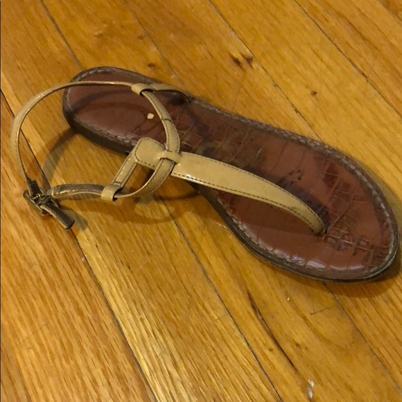 Sam Edelman GiGi Sandal In Almond Patent - Picture 3 of 3